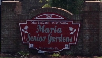 maria-senior-sign